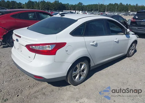 2014 Ford Focus Se z USA, uszkodzony, nr VIN 1FADP3F22EL345355